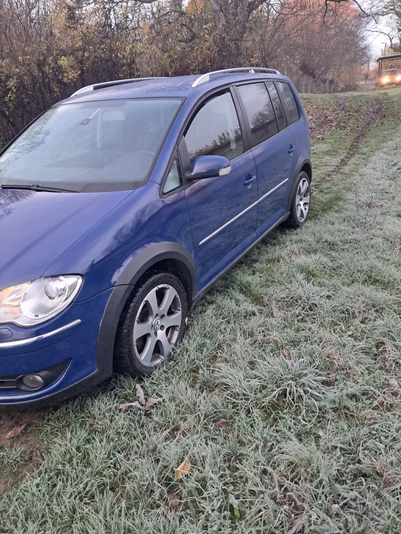 VW Touran 2.0TDI 170+ CROSS, снимка 3 - Автомобили и джипове - 52533519