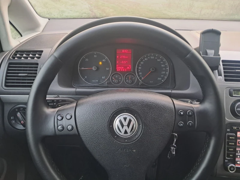 VW Touran 2.0TDI 170+ CROSS, снимка 11 - Автомобили и джипове - 52533519