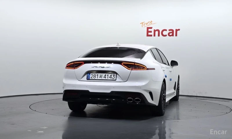 Kia Stinger, снимка 4 - Автомобили и джипове - 53032959