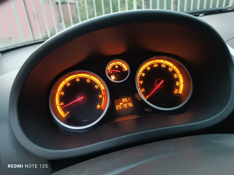 Opel Corsa 1.2i LPG FACELIFT, снимка 14 - Автомобили и джипове - 53171333