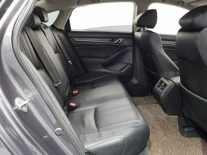 Honda Accord 2.0 Hybrid Touring, снимка 12 - Автомобили и джипове - 55985348
