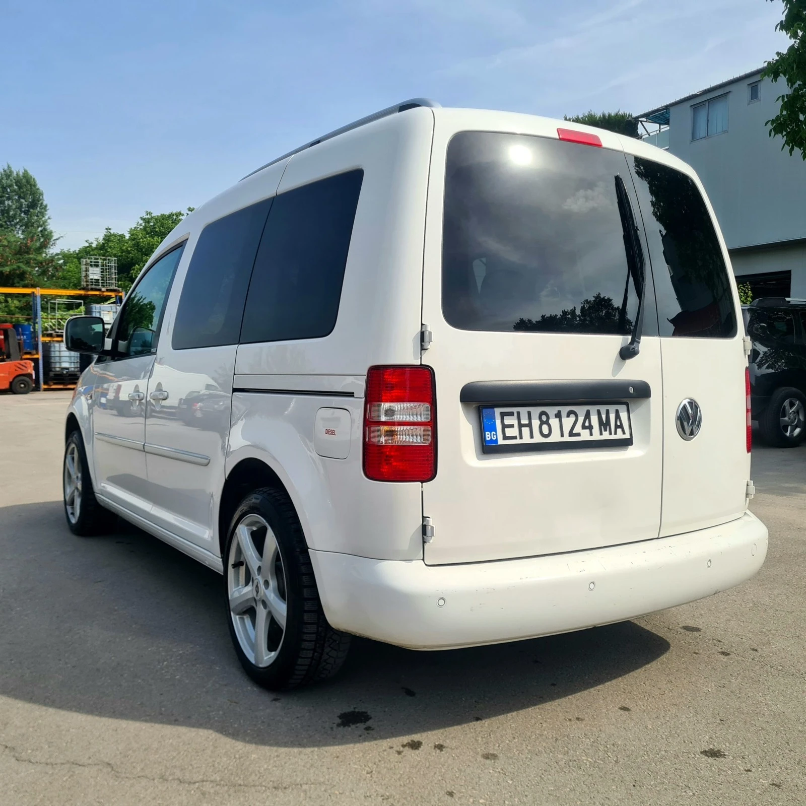 VW Caddy 1.6TDI AVTOMAT I-CUP MULTISPACE  - изображение 7