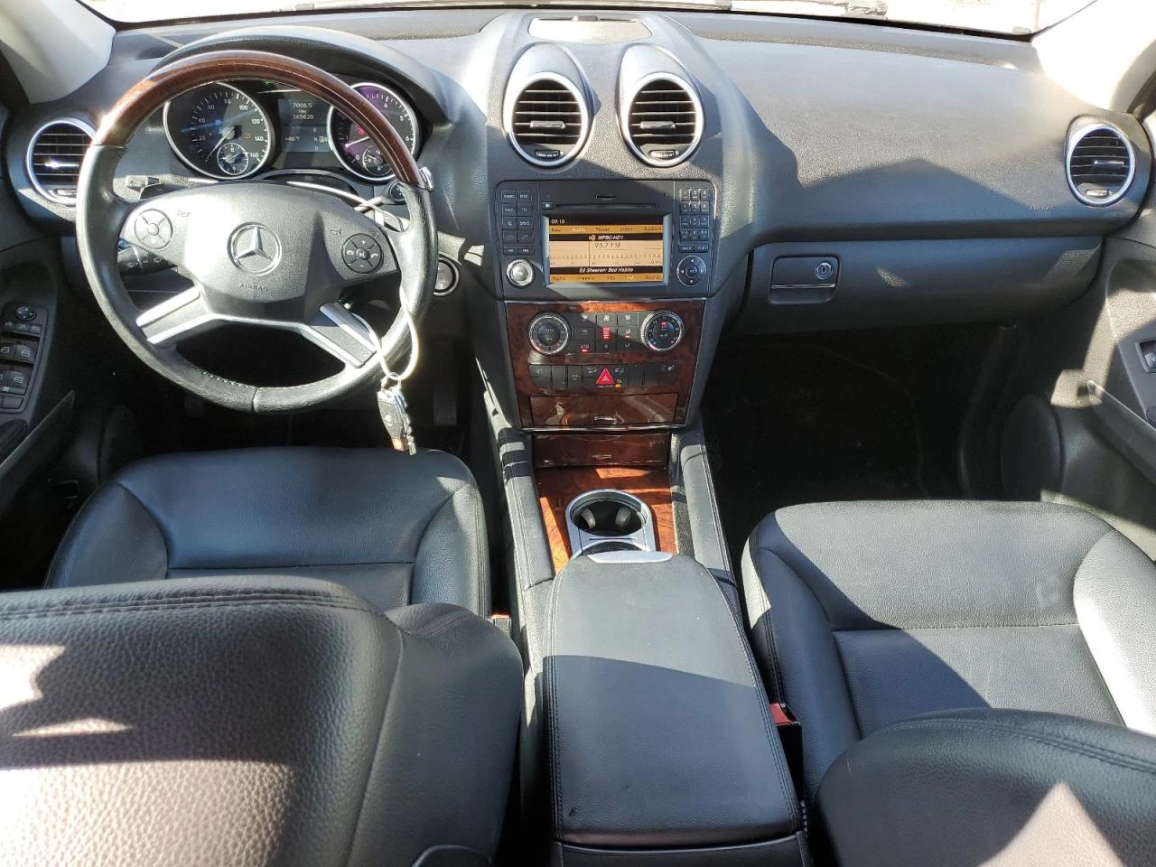 Mercedes-Benz ML 550 4MATIC/ПОДГРЕВ/КАМЕРА/PANO/NAVI - изображение 8