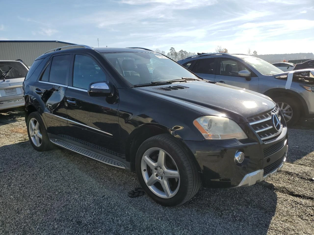 Mercedes-Benz ML 550 4MATIC/ПОДГРЕВ/КАМЕРА/PANO/NAVI - изображение 2