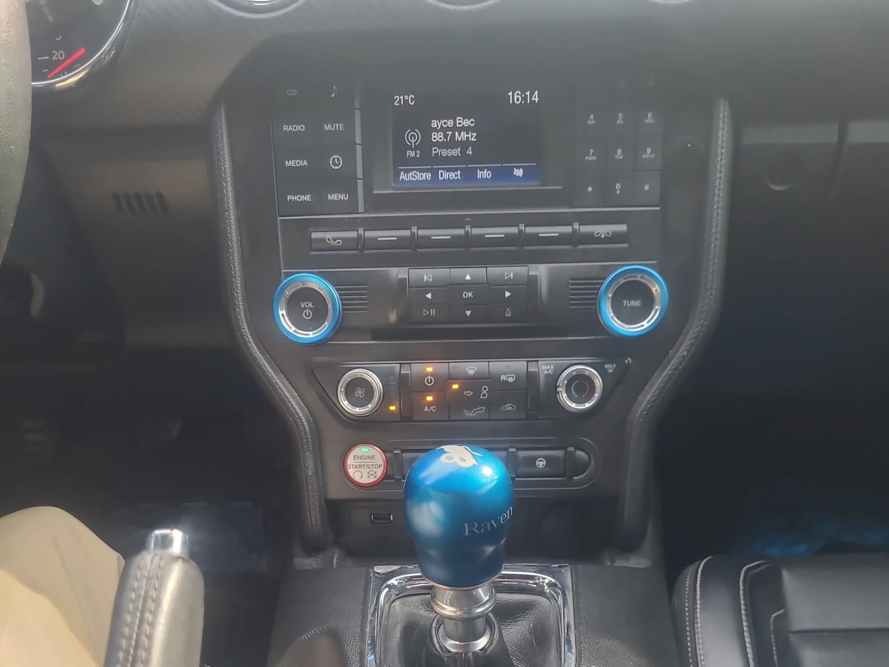 Ford Mustang CARFAX* АВТОФИНАНСИРАНЕ* БЕЗ ПЪРВОНАЧАЛНА ВНОСКА*  - изображение 8