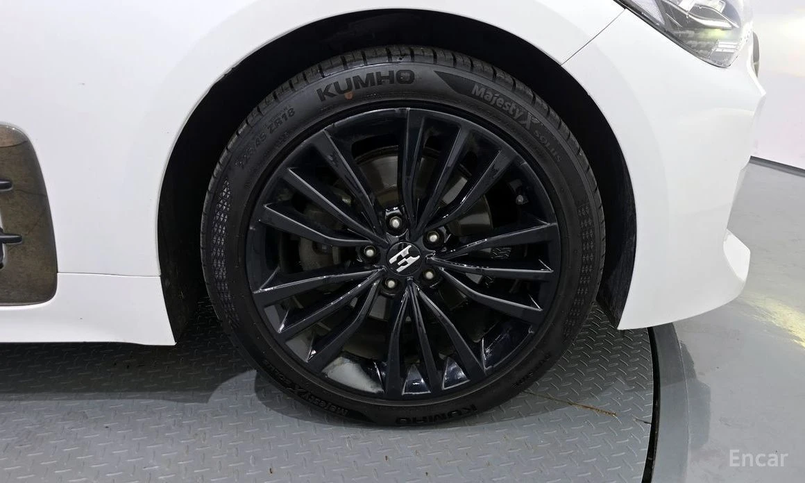 Kia Stinger  - изображение 5