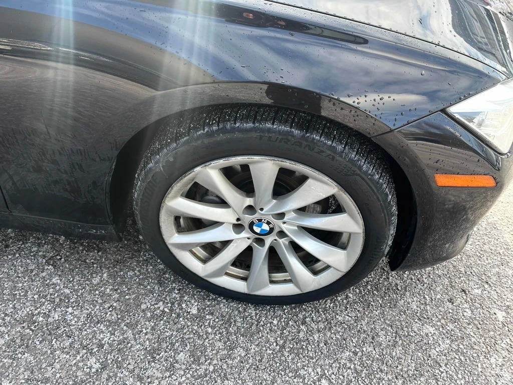 BMW 335 * 335i xDrive * CARFAX * ���� �� �� | Mobile.bg � ����������� 9