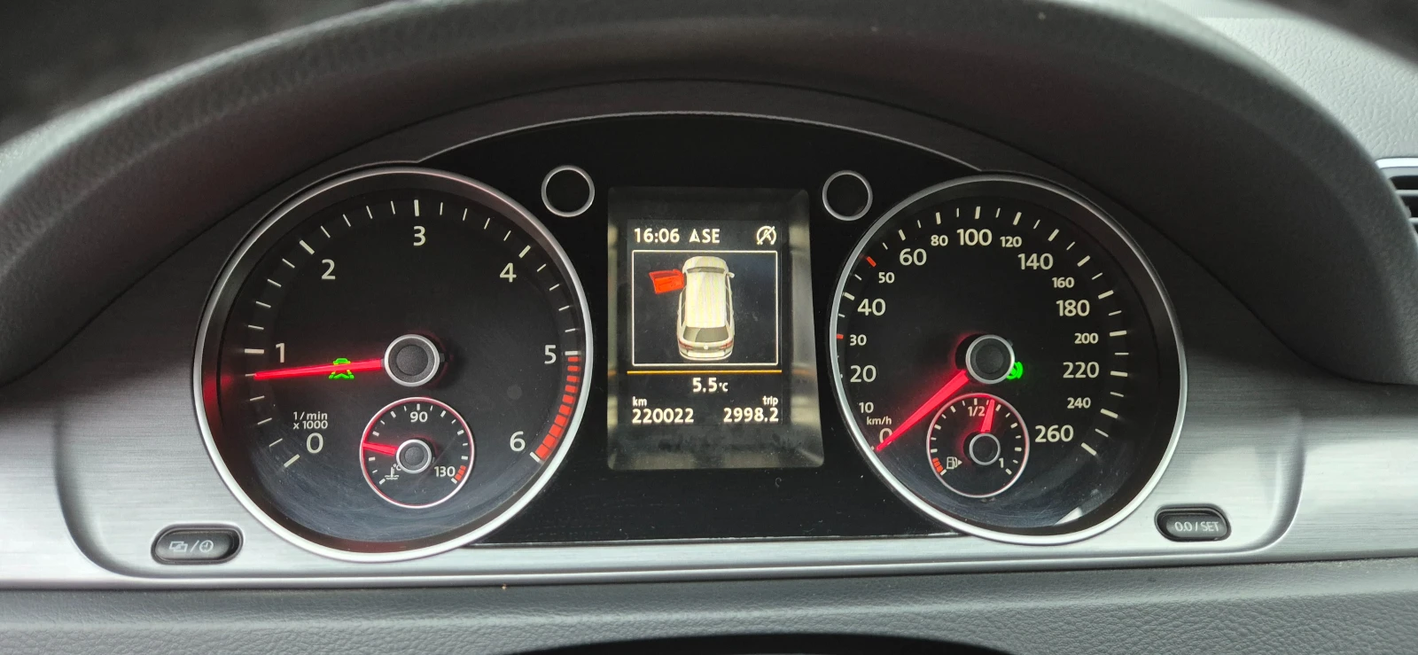 VW Passat B7 - изображение 6