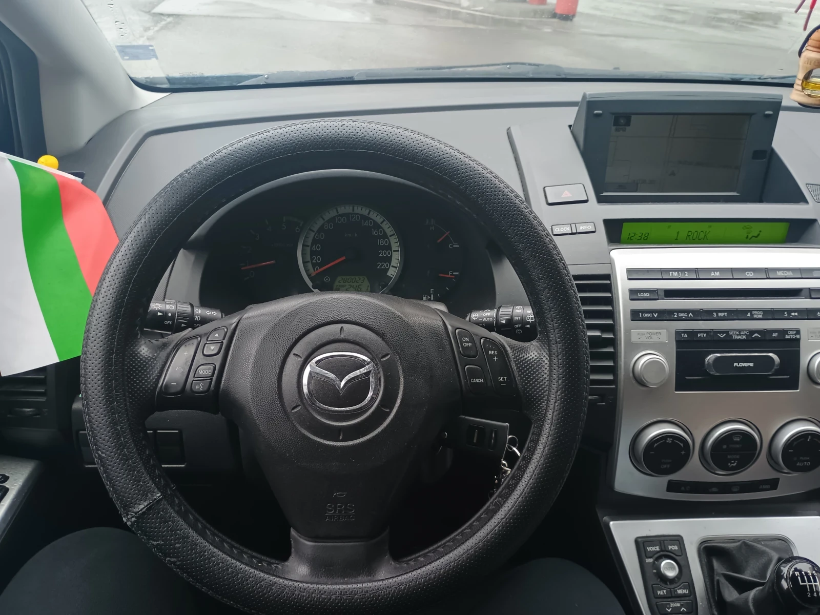 Mazda 5, снимка 13 - Автомобили и джипове - 54005413