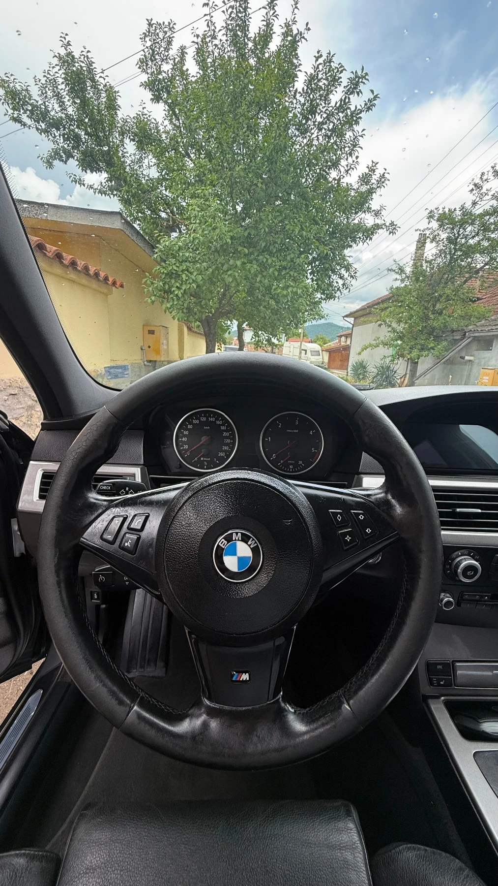 BMW 530, снимка 4 - Автомобили и джипове - 54642627