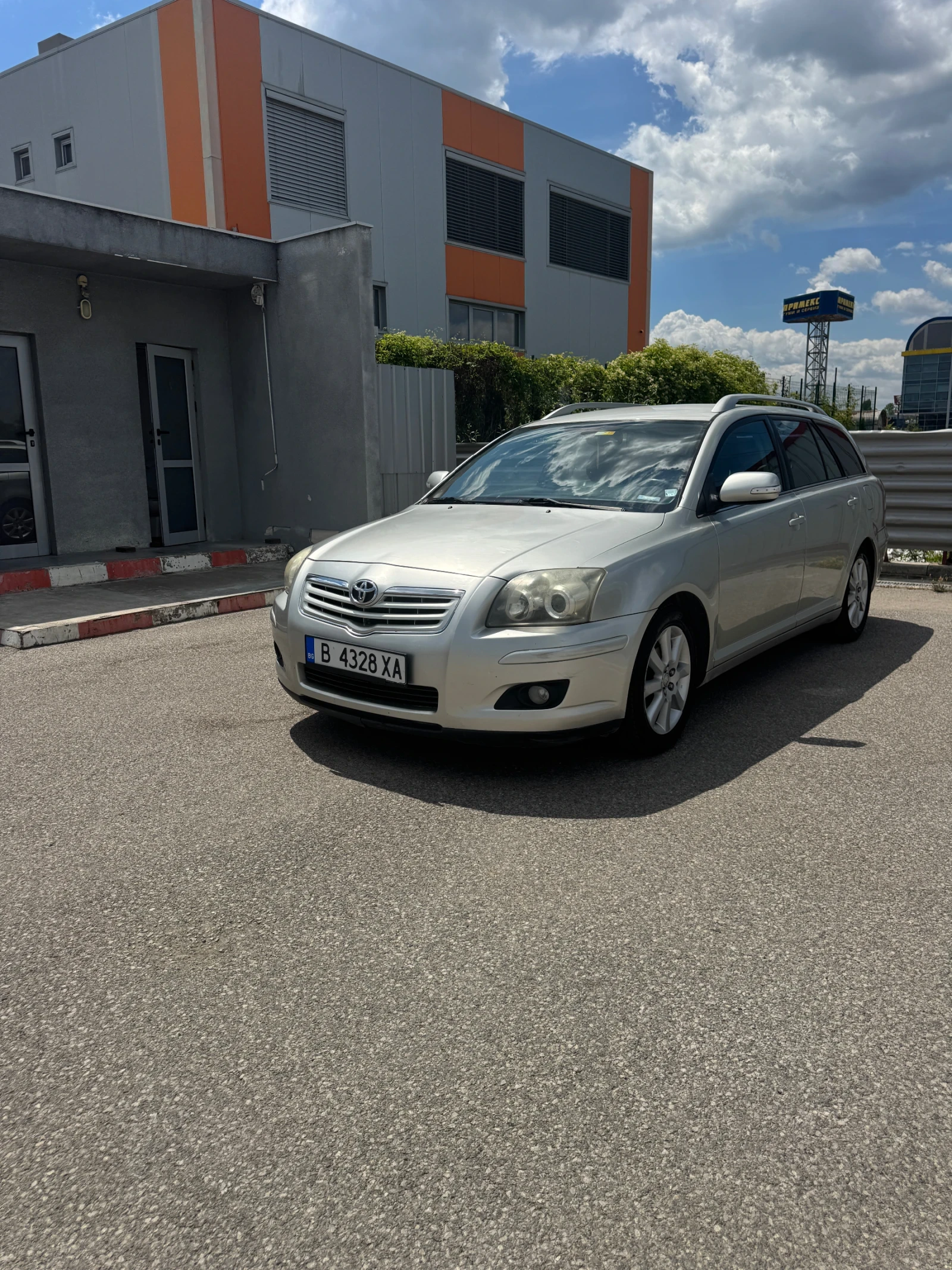 Toyota Avensis 2.4 VVTI, снимка 6 - Автомобили и джипове - 54837852