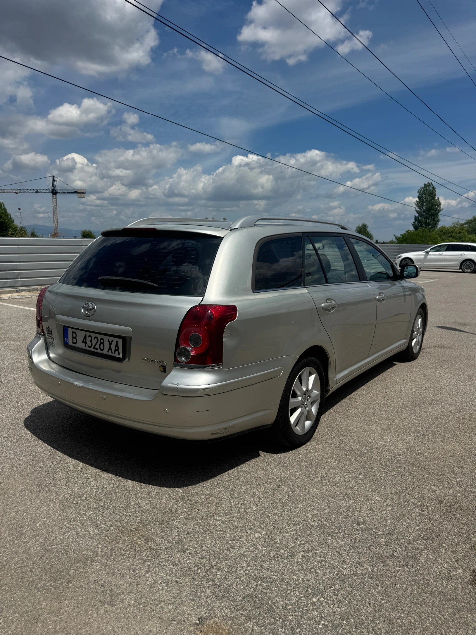 Toyota Avensis 2.4 VVTI, снимка 11 - Автомобили и джипове - 54837852