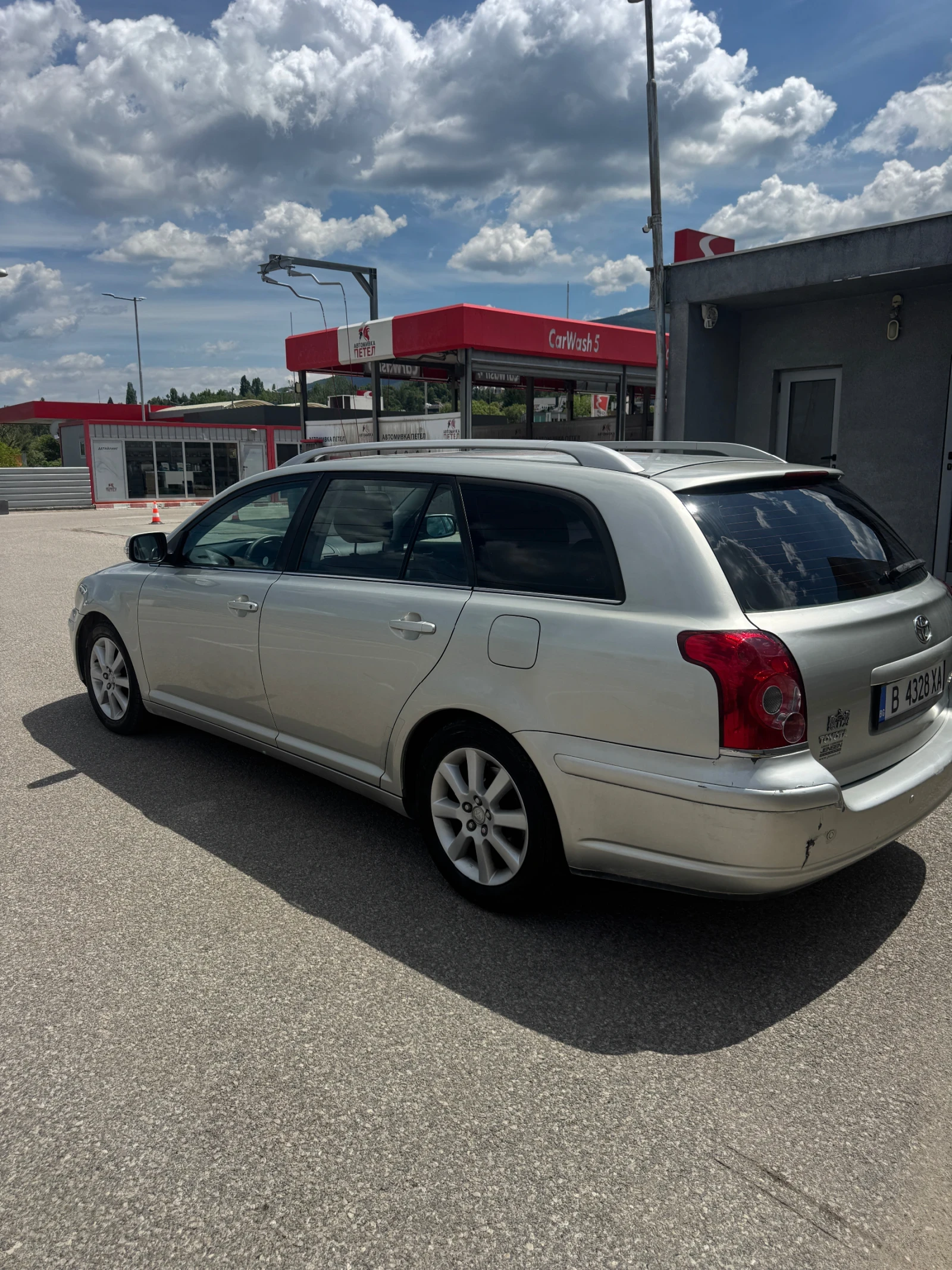 Toyota Avensis 2.4 VVTI, снимка 9 - Автомобили и джипове - 54837852