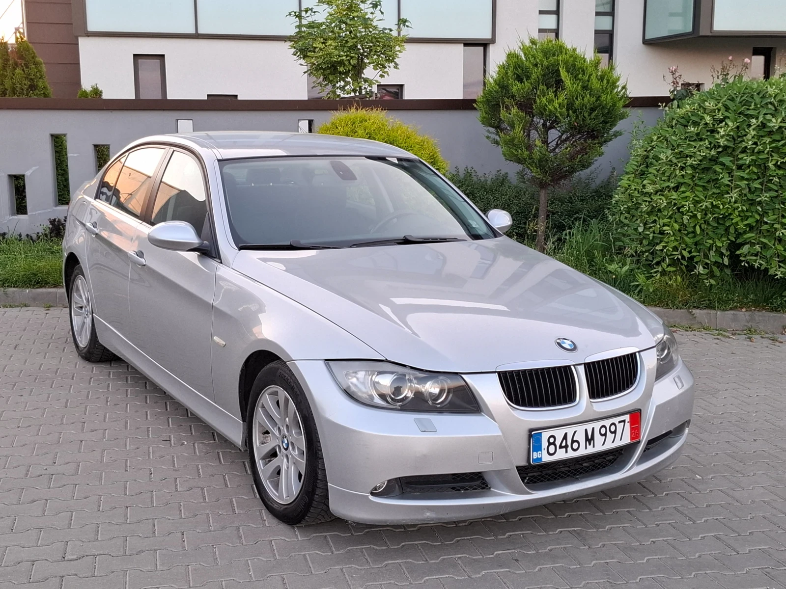 BMW 318 2.0D* (143кс)* NAVI* 6-CКОРОСТИ* HOB BHОС* , снимка 8 - Автомобили и джипове - 54839986