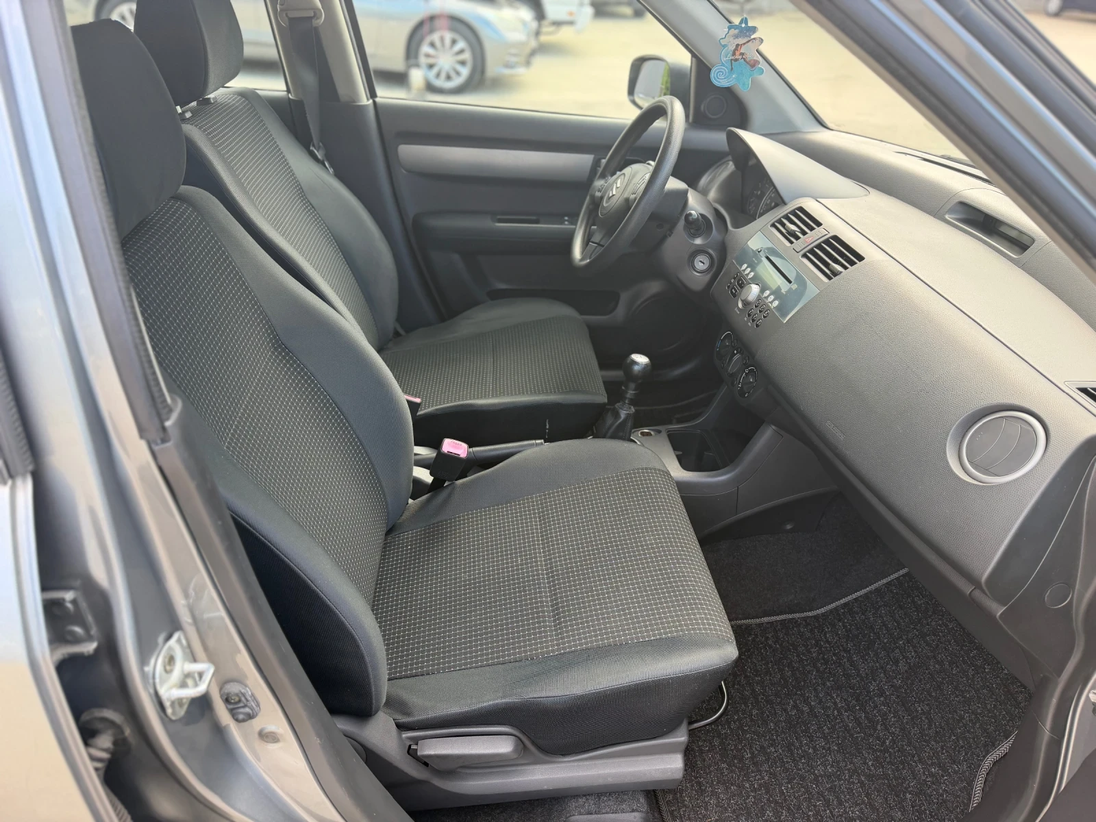Suzuki Swift !!!51000km!!!, снимка 9 - Автомобили и джипове - 54856436