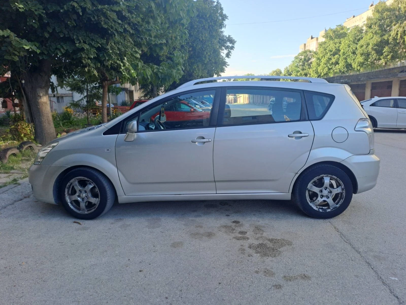 Toyota Corolla verso, снимка 2 - Автомобили и джипове - 55218084