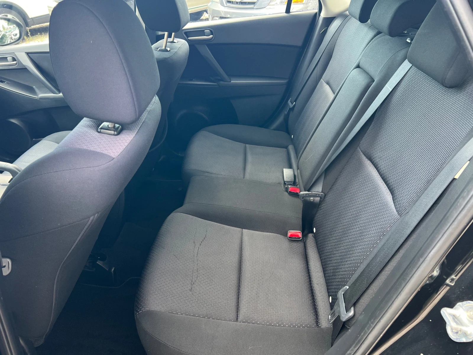 Mazda 3 1.6 Hatchback * ШВЕЙЦАРИЯ* , снимка 10 - Автомобили и джипове - 55448278
