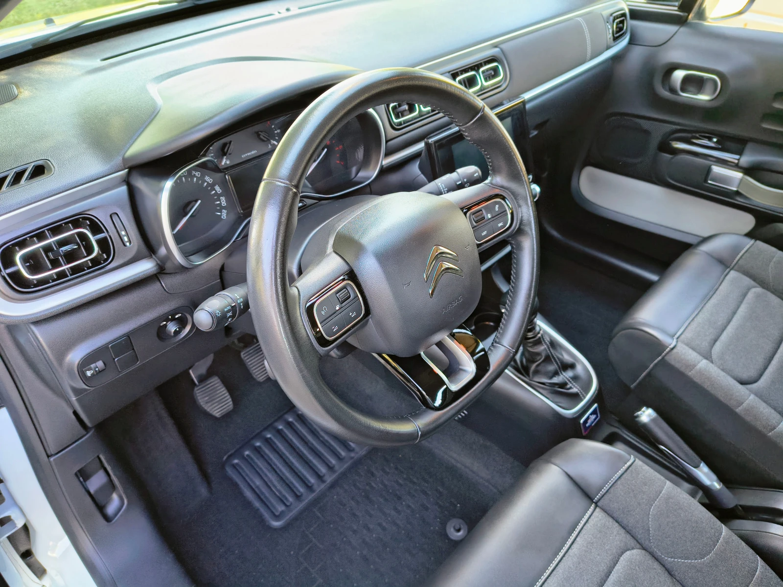 Citroen C3 Saint James, снимка 8 - Автомобили и джипове - 55984875