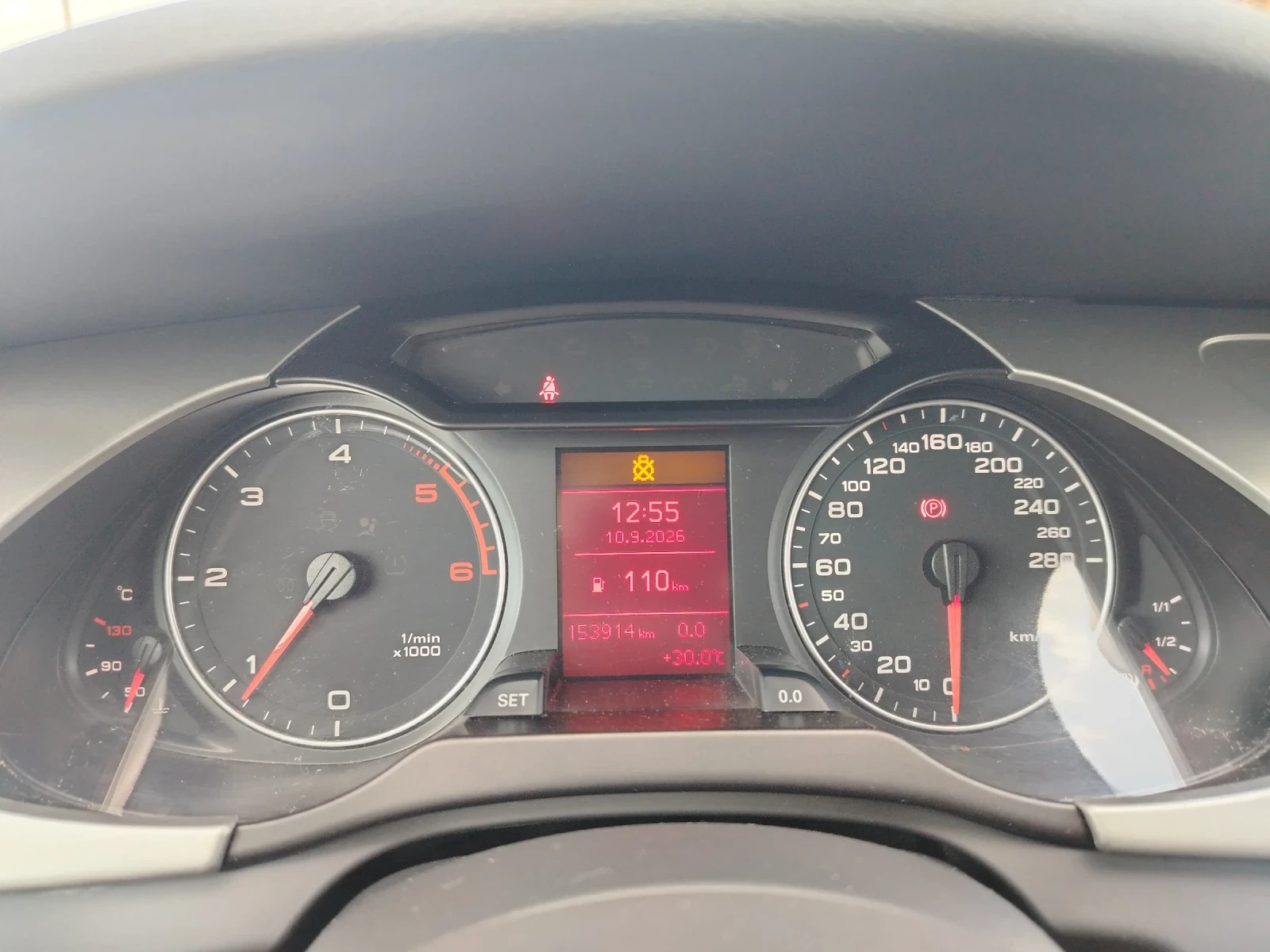 Audi A4 2.0 TDI , снимка 17 - Автомобили и джипове - 56064779