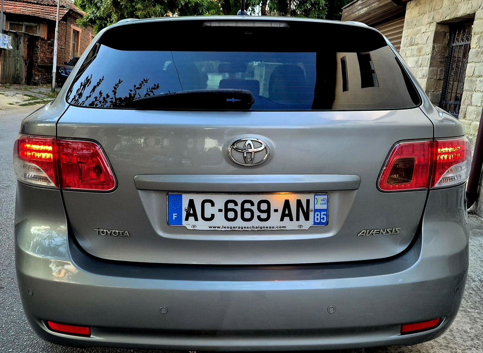 Toyota Avensis 2.0d4d-LINEA SOUL-верига-нави-6скорости-japan, снимка 8 - Автомобили и джипове - 56203146