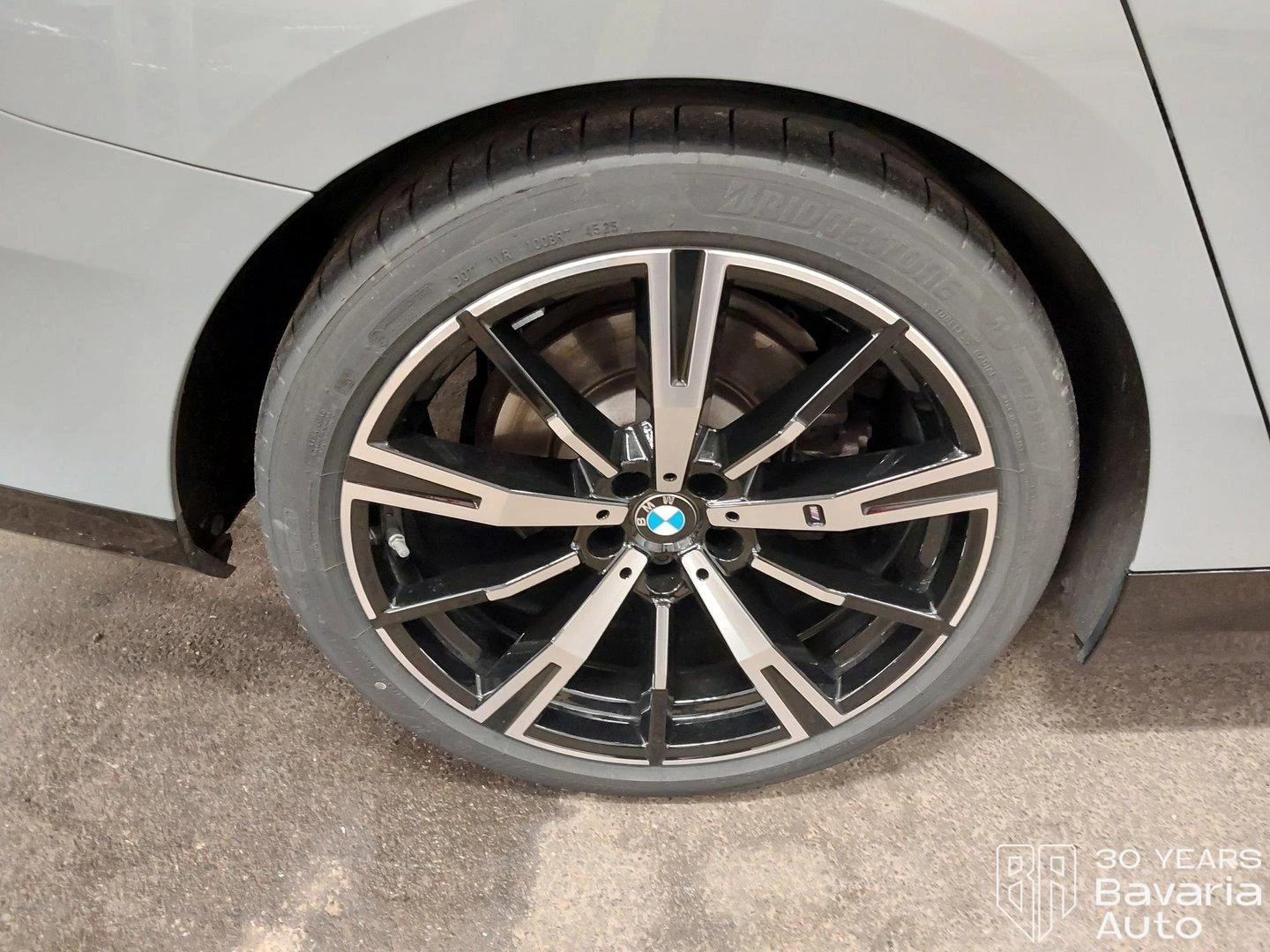 BMW 520 i Touring Steptronic, снимка 13 - Автомобили и джипове - 56235405