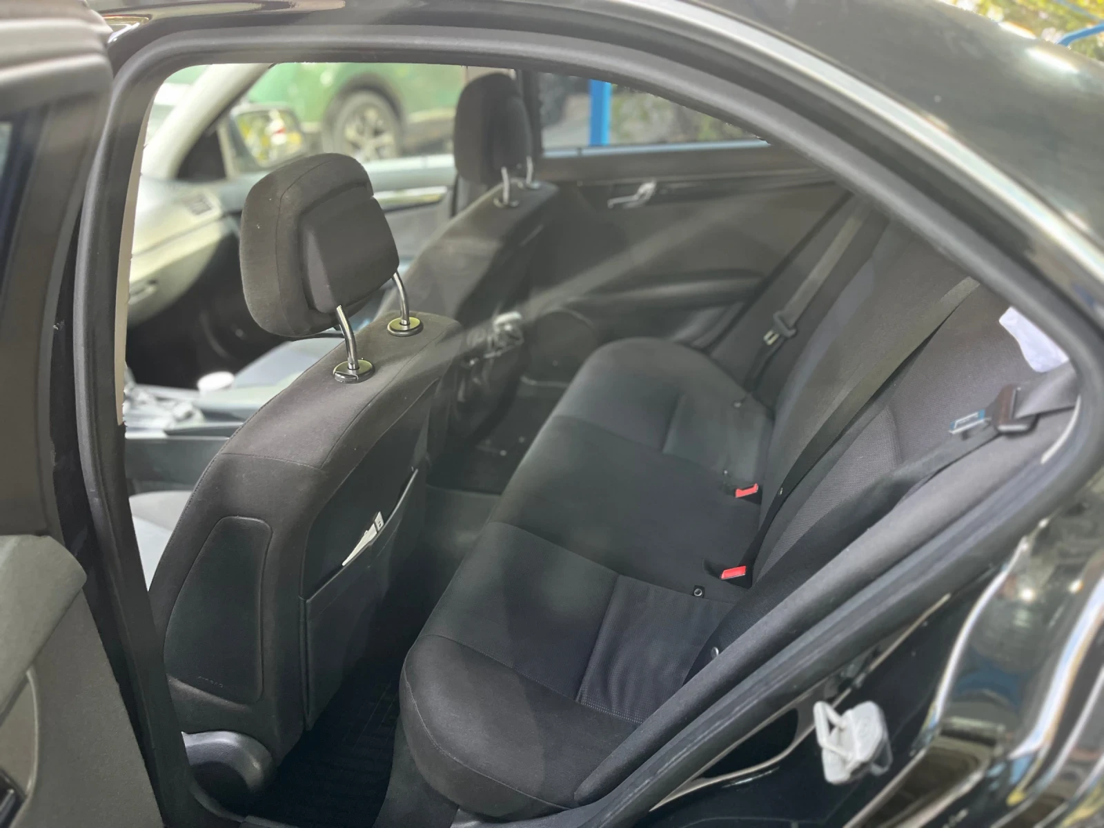 Mercedes-Benz C 200 W204, снимка 6 - Автомобили и джипове - 56294147