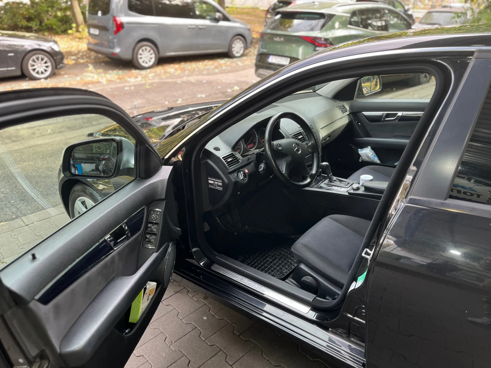 Mercedes-Benz C 200 W204, снимка 5 - Автомобили и джипове - 56294147