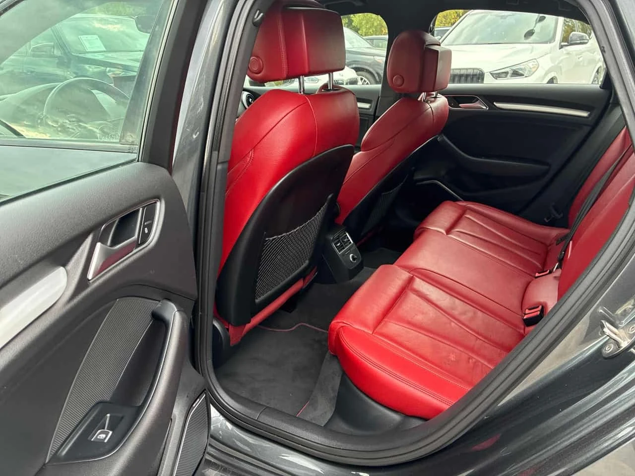 Audi S3 * Technik * CARFAX * , снимка 12 - Автомобили и джипове - 56408491