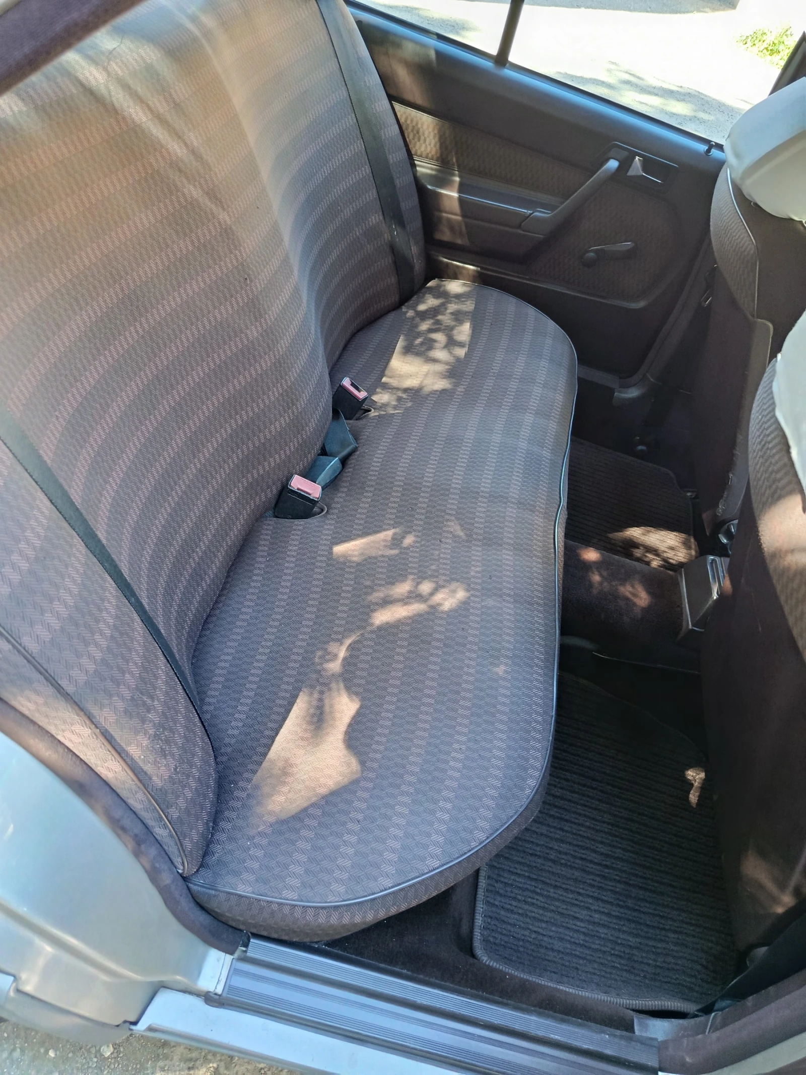 Mercedes-Benz 190, снимка 7 - Автомобили и джипове - 56553557