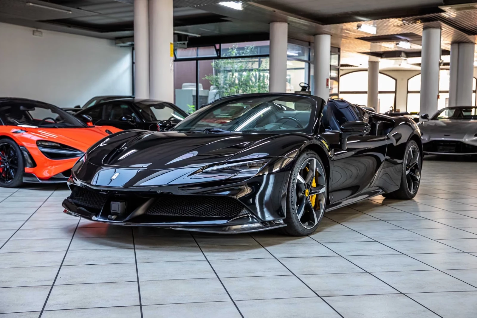 Ferrari SF 90 SPIDER/LIFT/CARBON/ADAS/360/VENT/HUD/ | Mobile.bg � ����������� 3