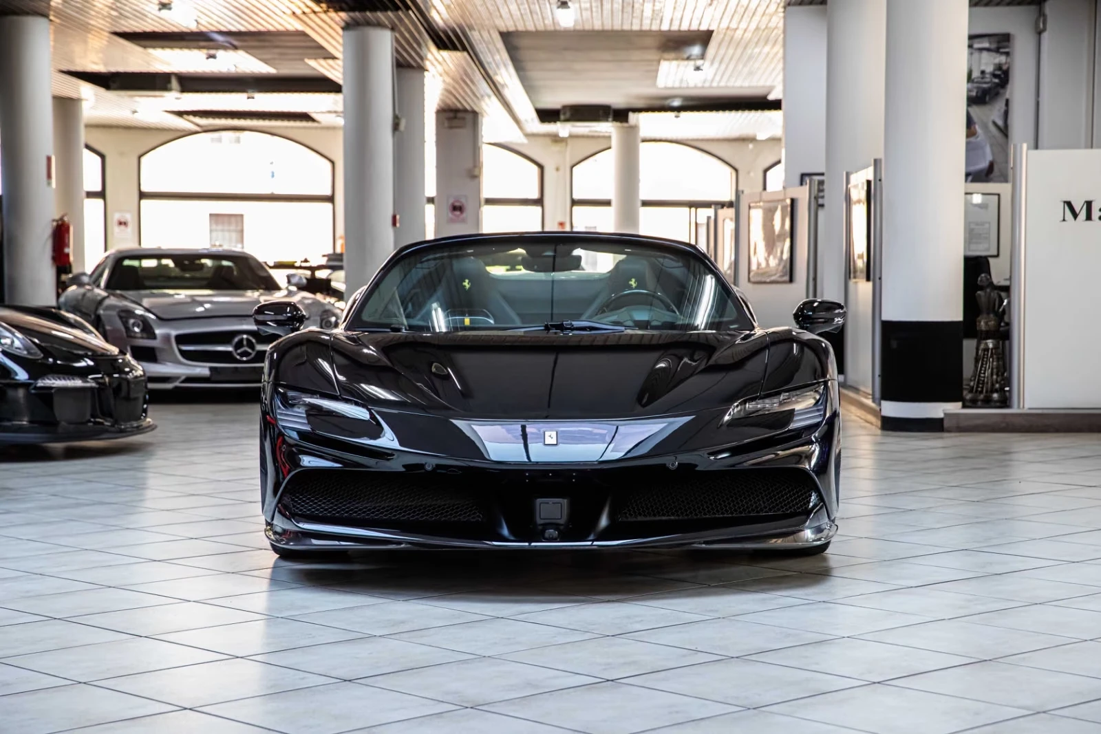 Ferrari SF 90 SPIDER/LIFT/CARBON/ADAS/360/VENT/HUD/ | Mobile.bg � ����������� 2
