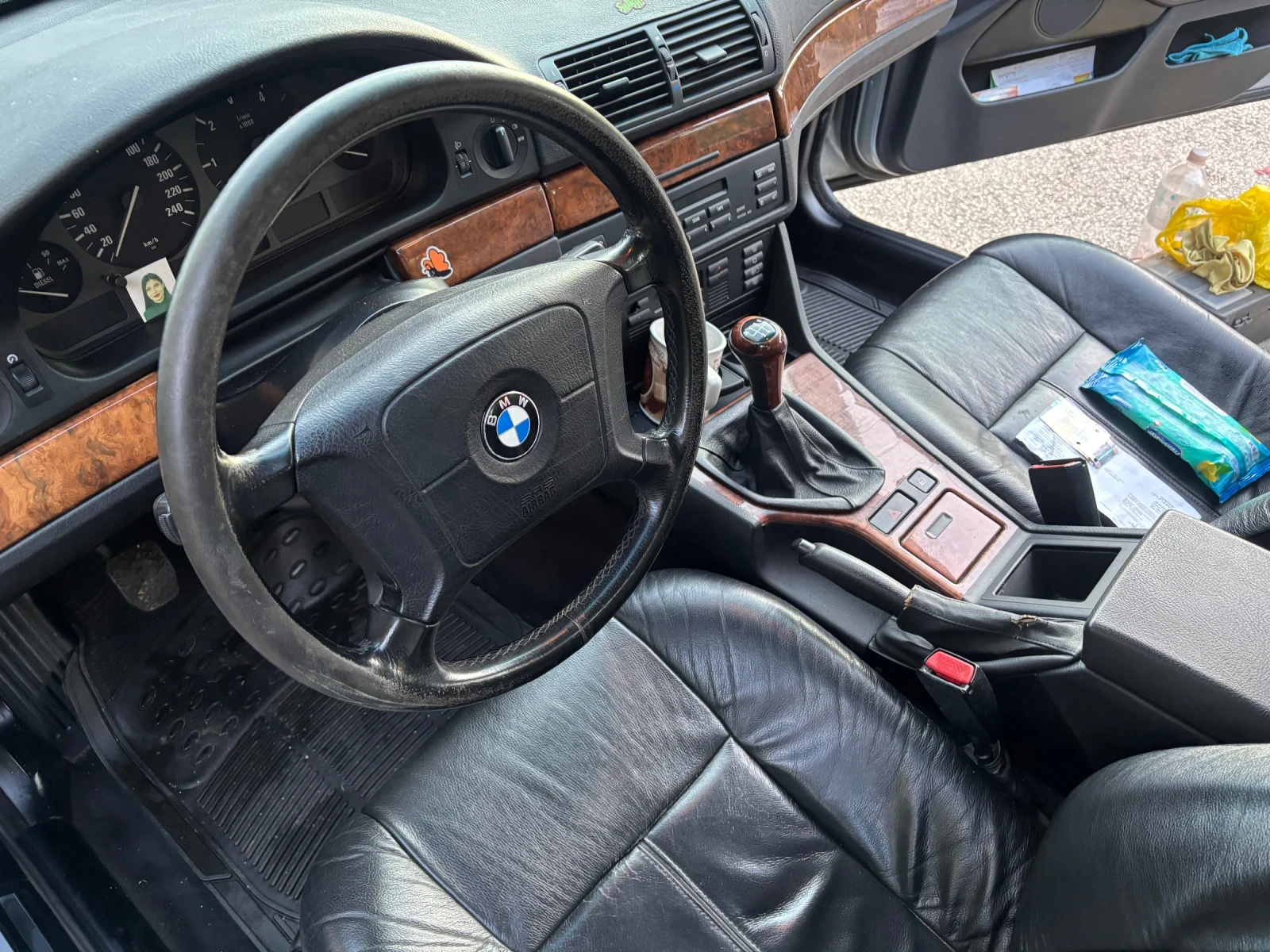 BMW 525 2.5 tds, снимка 11 - Автомобили и джипове - 56568250