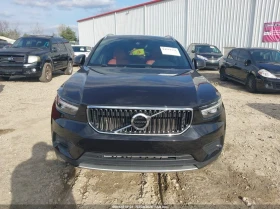 Volvo XC40 T5 MOMENTUM, снимка 3