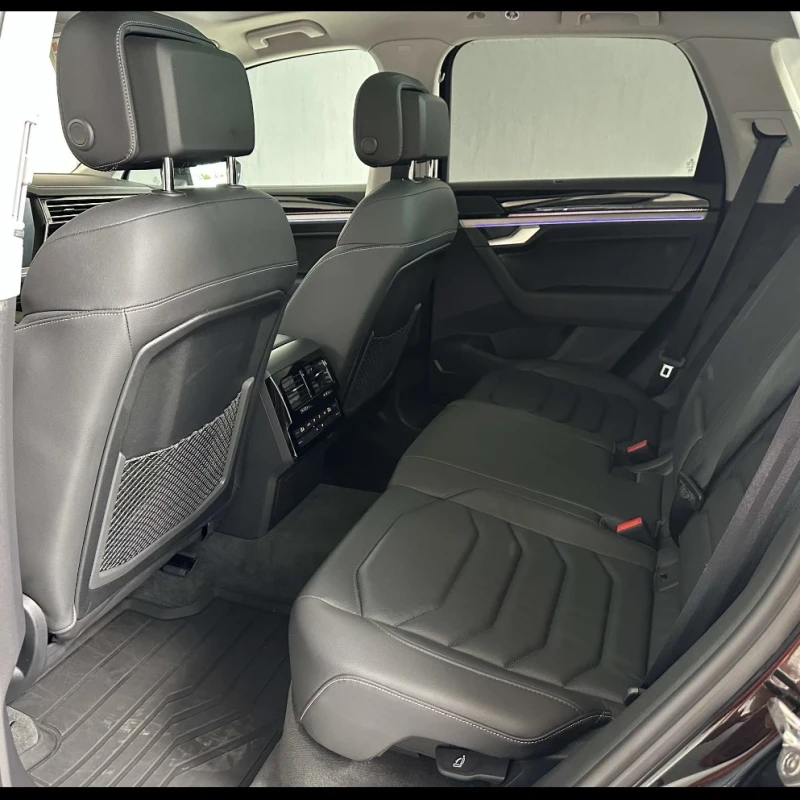 VW Touareg DCB 3.0 V6 eHybrid, снимка 6 - Автомобили и джипове - 52314281