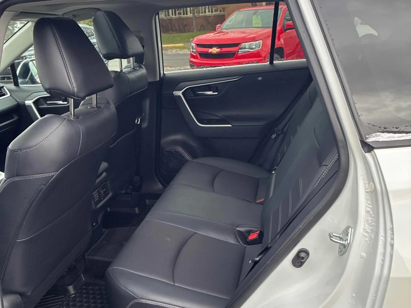 Toyota Rav4 LIMITED * * CARFAX * * АВТО КРЕДИТ * * , снимка 9 - Автомобили и джипове - 52587658