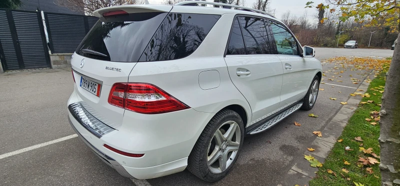 Mercedes-Benz ML 350 4Matic/AMG , снимка 5 - Автомобили и джипове - 52638287