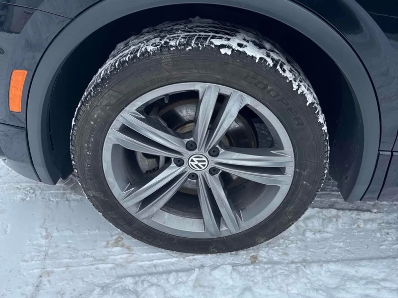 VW Tiguan Highline  CARFAX, снимка 7 - Автомобили и джипове - 52736072