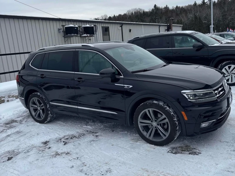 VW Tiguan Highline  CARFAX, снимка 3 - Автомобили и джипове - 52736072