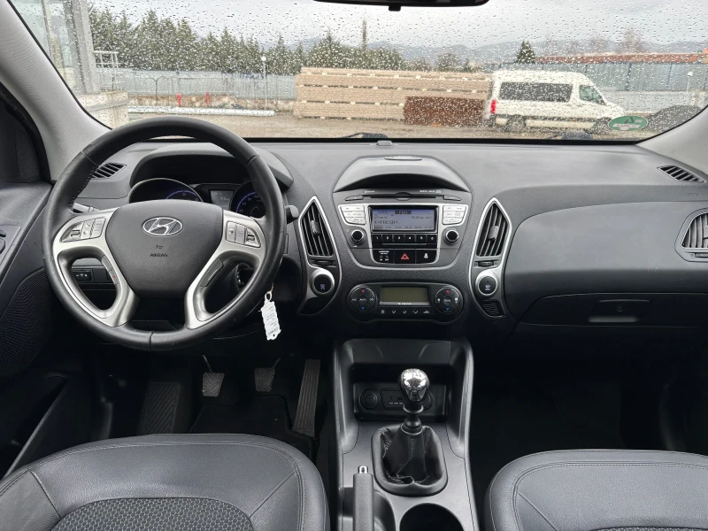 Hyundai IX35, снимка 8 - Автомобили и джипове - 53307742