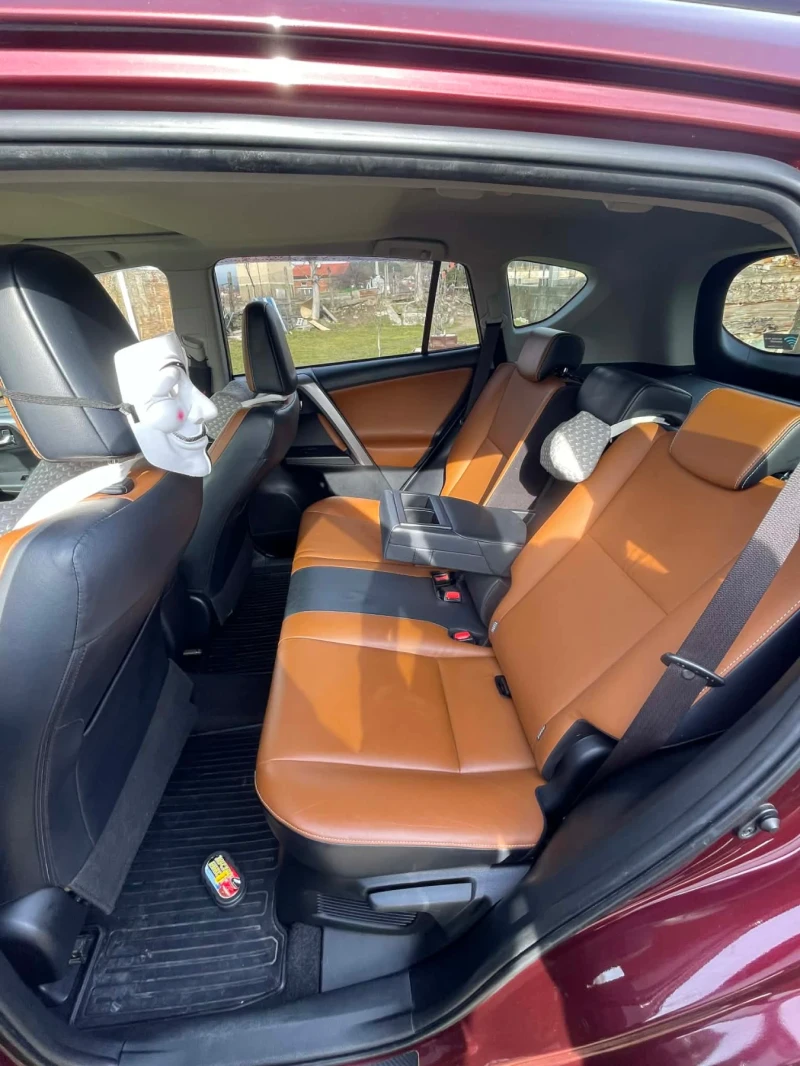 Toyota Rav4 Luxury , снимка 10 - Автомобили и джипове - 53428595