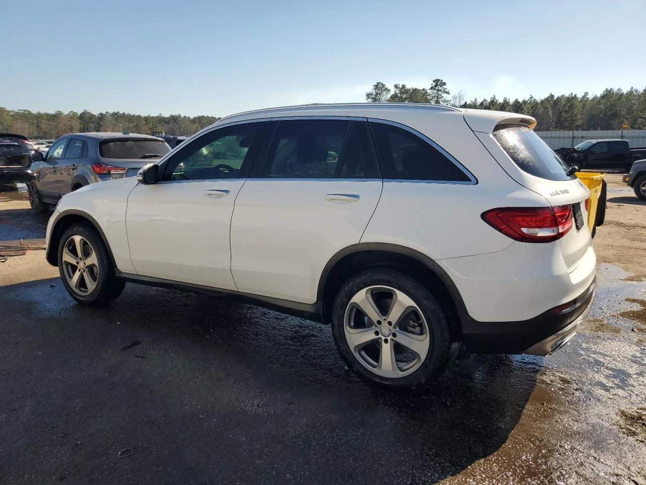Mercedes-Benz GLC 300  - изображение 4