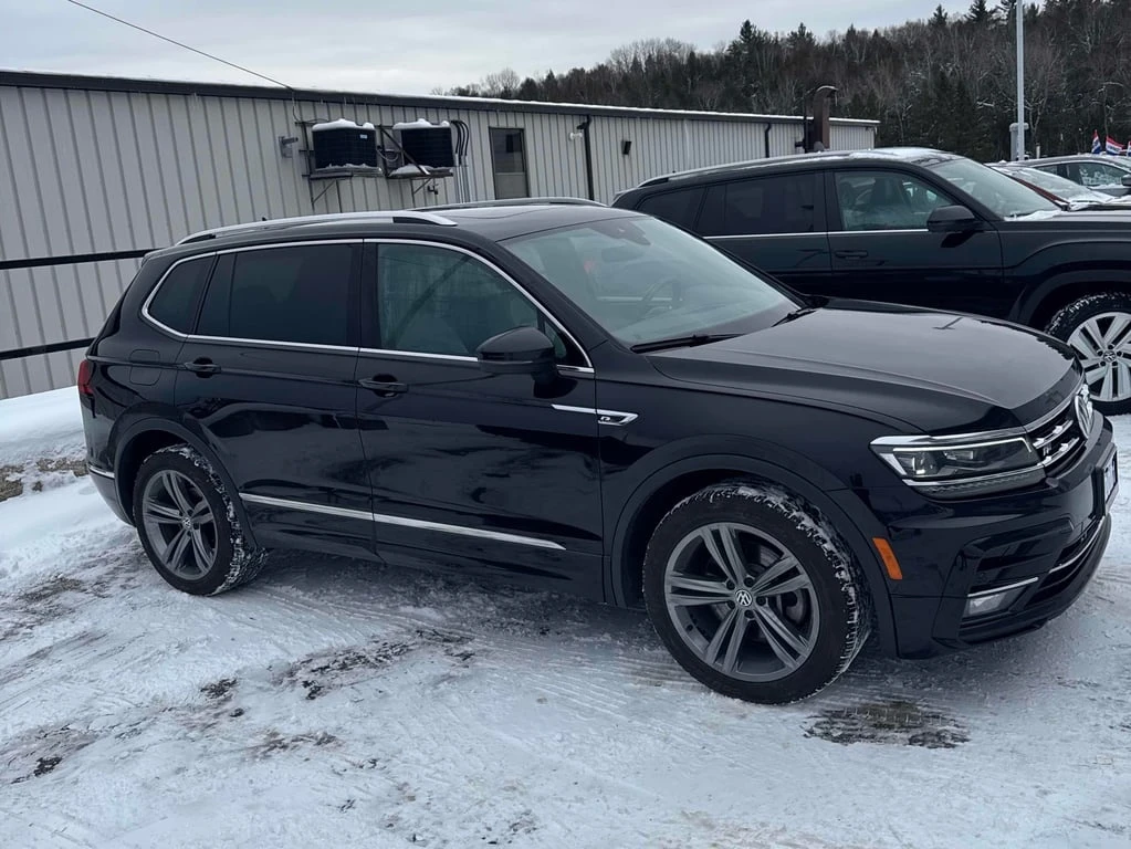 VW Tiguan Highline  CARFAX - изображение 3