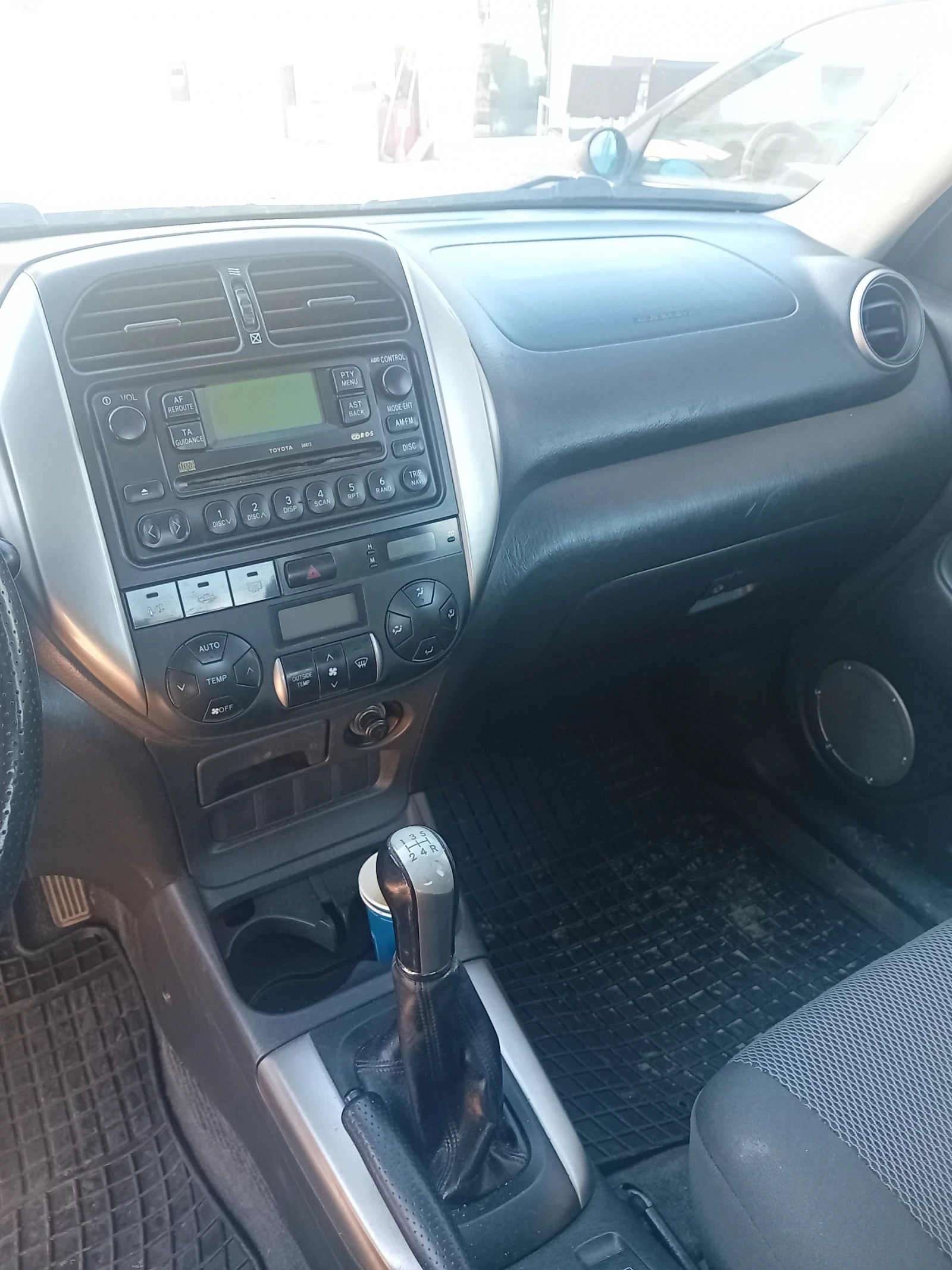 Toyota Rav4 2.0 d4d 4x4 - изображение 8