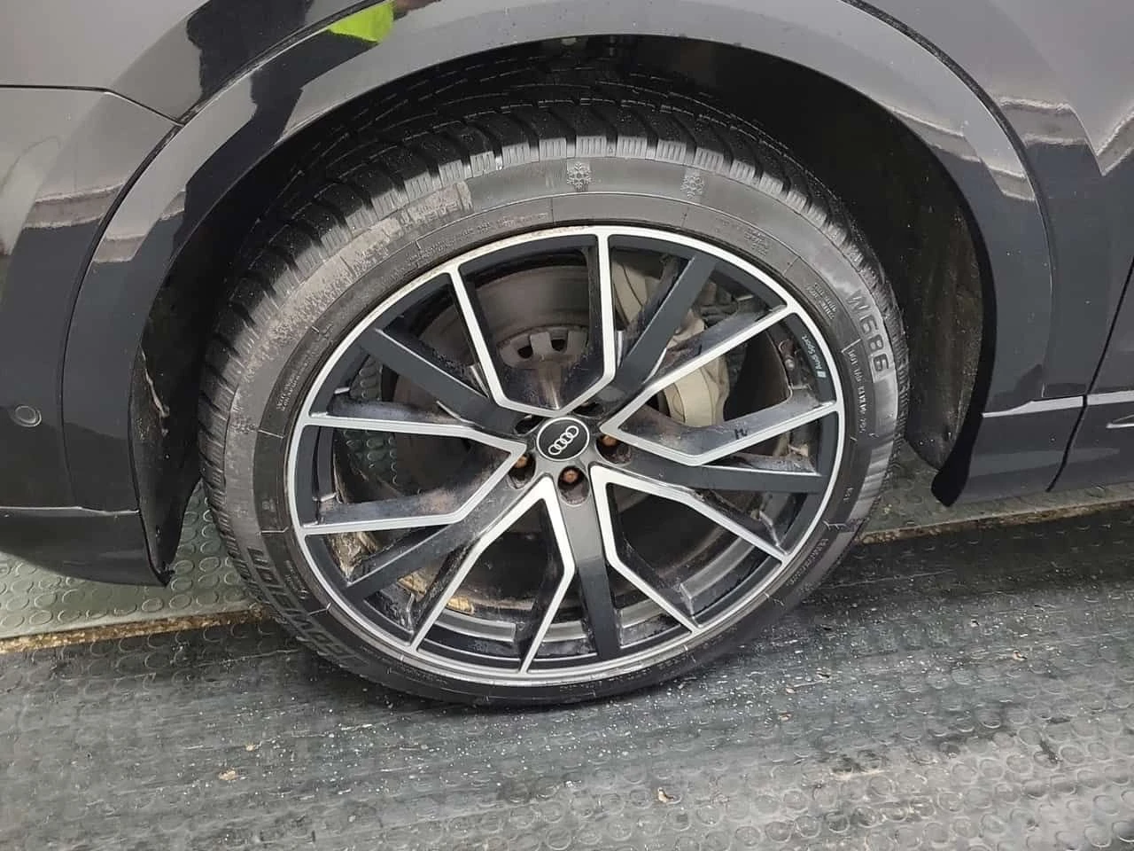 Audi Q8 * PROGRESSIV * CARFAX * ЦЕНА ДО БГ, снимка 15 - Автомобили и джипове - 53772578