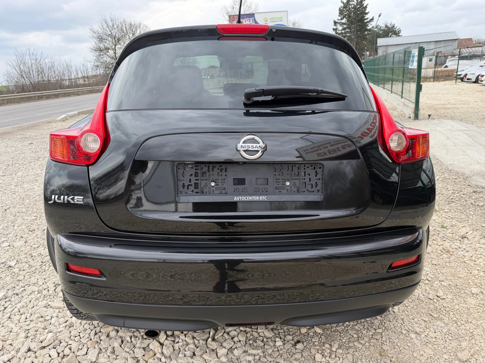 Nissan Juke 1.6i 16v/117p.s-Navi/Kayless Go-UNIKAT/78000km!!!!, снимка 6 - Автомобили и джипове - 53892547