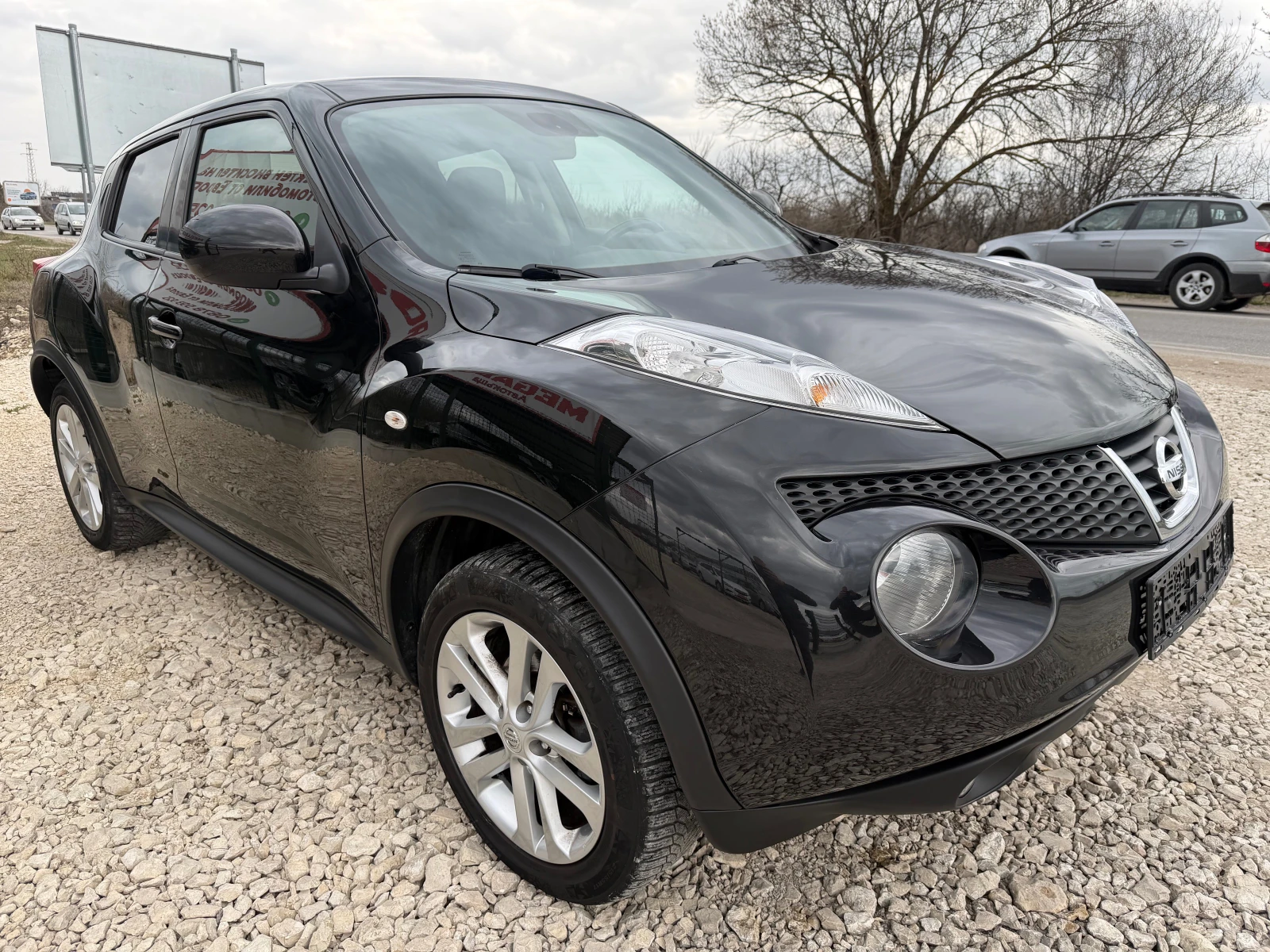 Nissan Juke 1.6i 16v/117p.s-Navi/Kayless Go-UNIKAT/78000km!!!!, снимка 2 - Автомобили и джипове - 53892547