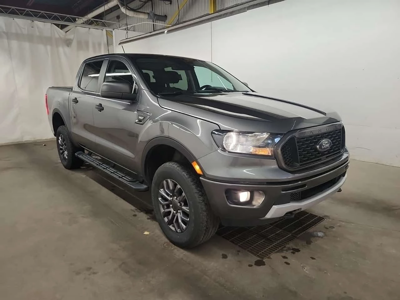 Ford Ranger XLT CREW CAB SHORT BED * 2 КЛЮЧА* CARFAX * , снимка 2 - Автомобили и джипове - 54376511