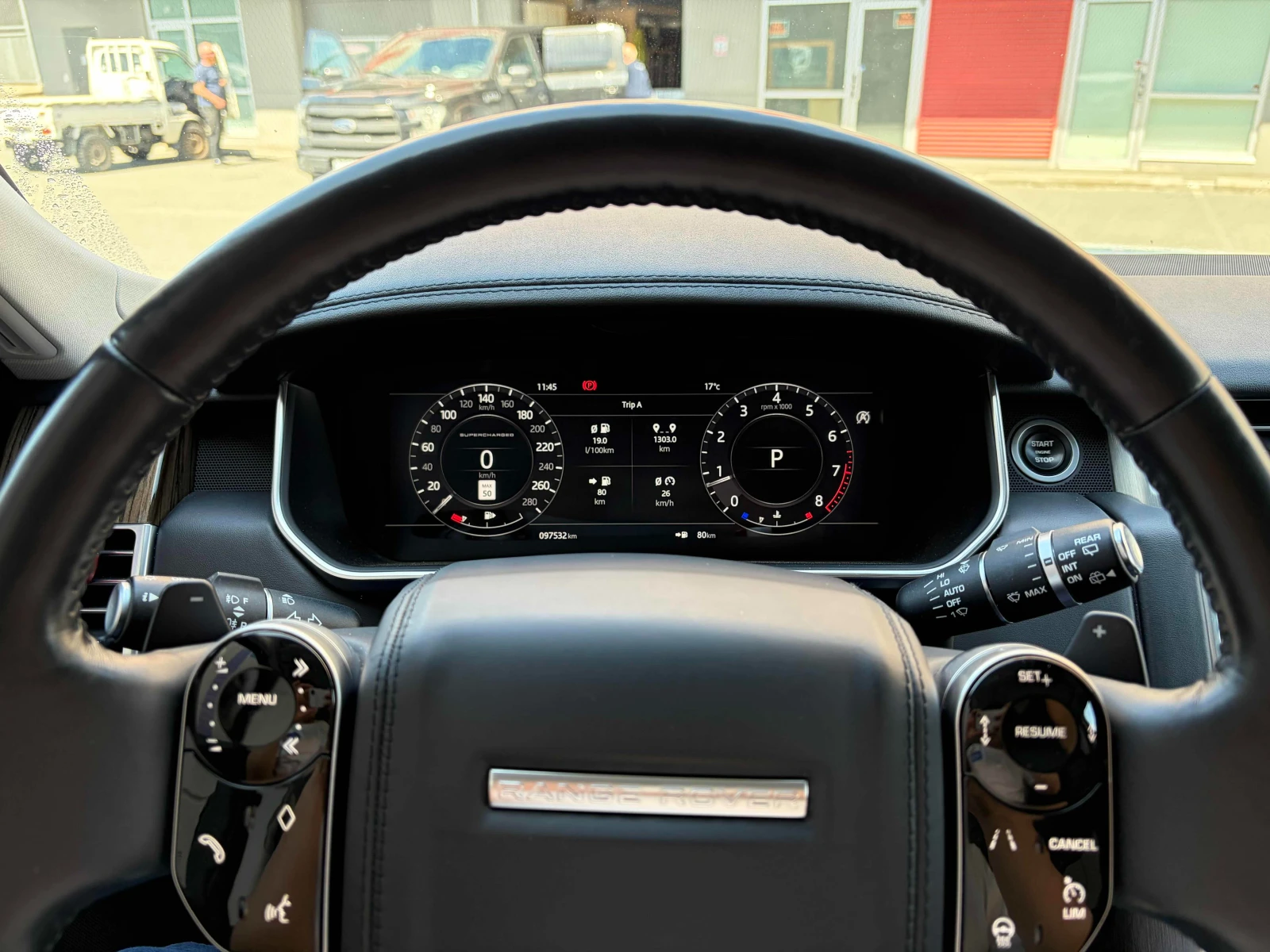 Land Rover Range rover V8 Supercharged SWB * CARFAX * АВТО КРЕДИТ * , снимка 14 - Автомобили и джипове - 54715062