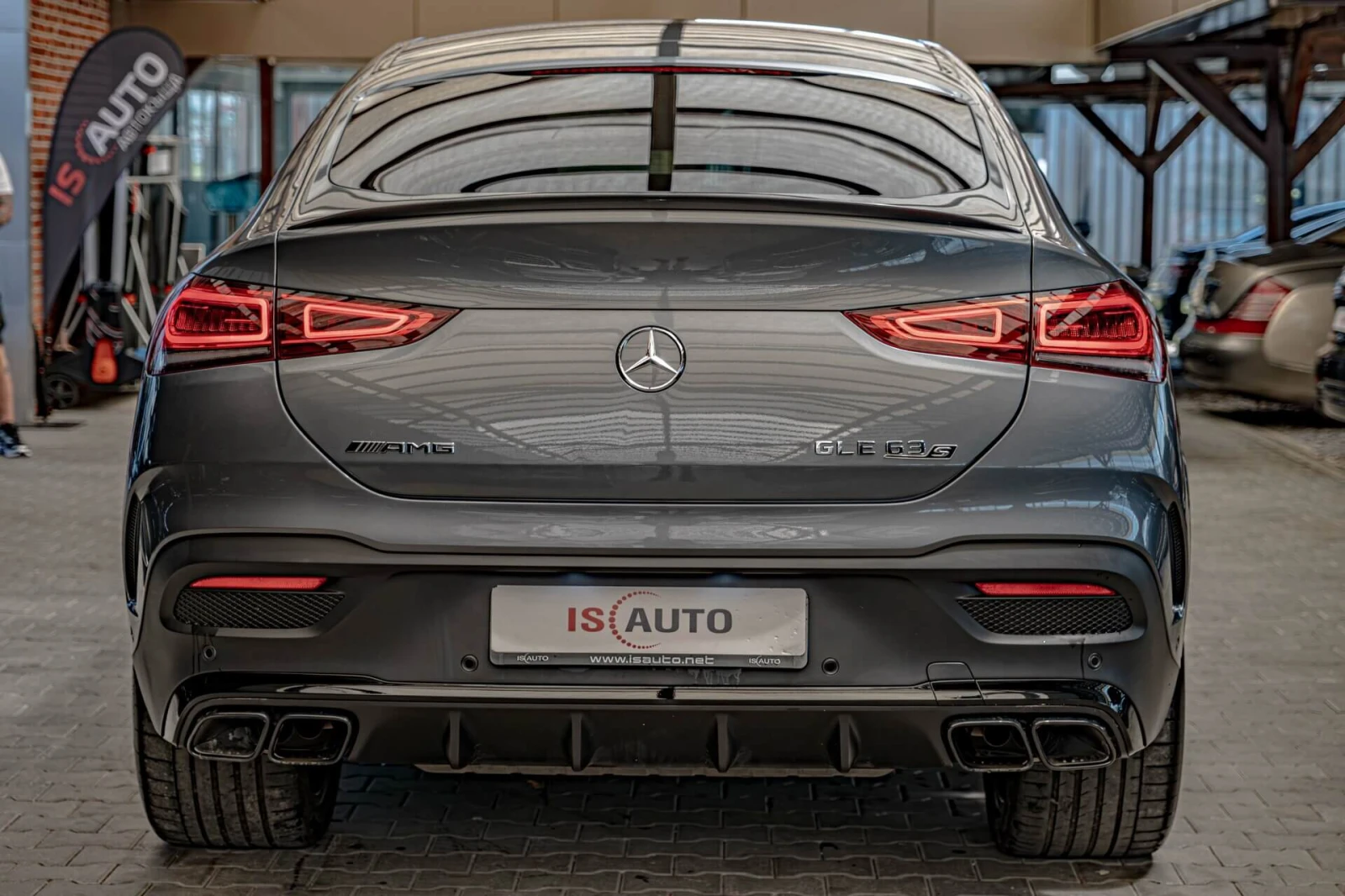 Mercedes-Benz GLE 63 S AMG Coupe/Burmester/Обдухване/Камера 360/Карбон/RSE/Hu, снимка 4 - Автомобили и джипове - 54937173