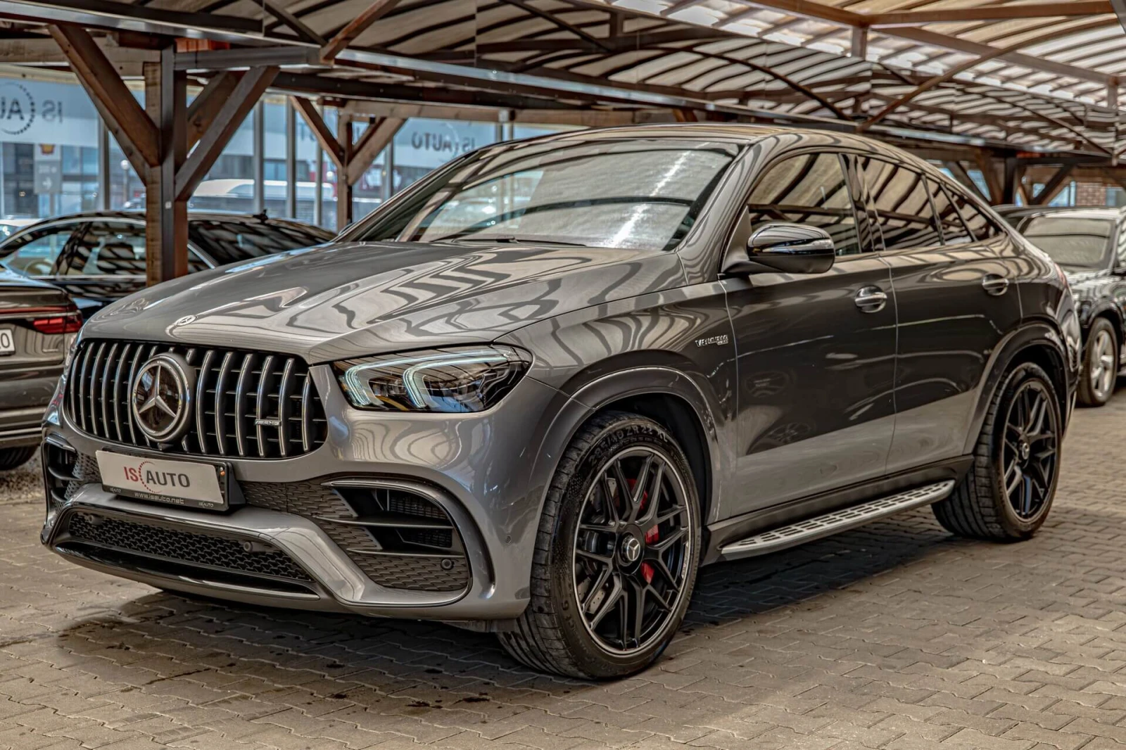 Mercedes-Benz GLE 63 S AMG Coupe/Burmester/Обдухване/Камера 360/Карбон/RSE/Hu, снимка 2 - Автомобили и джипове - 54937173